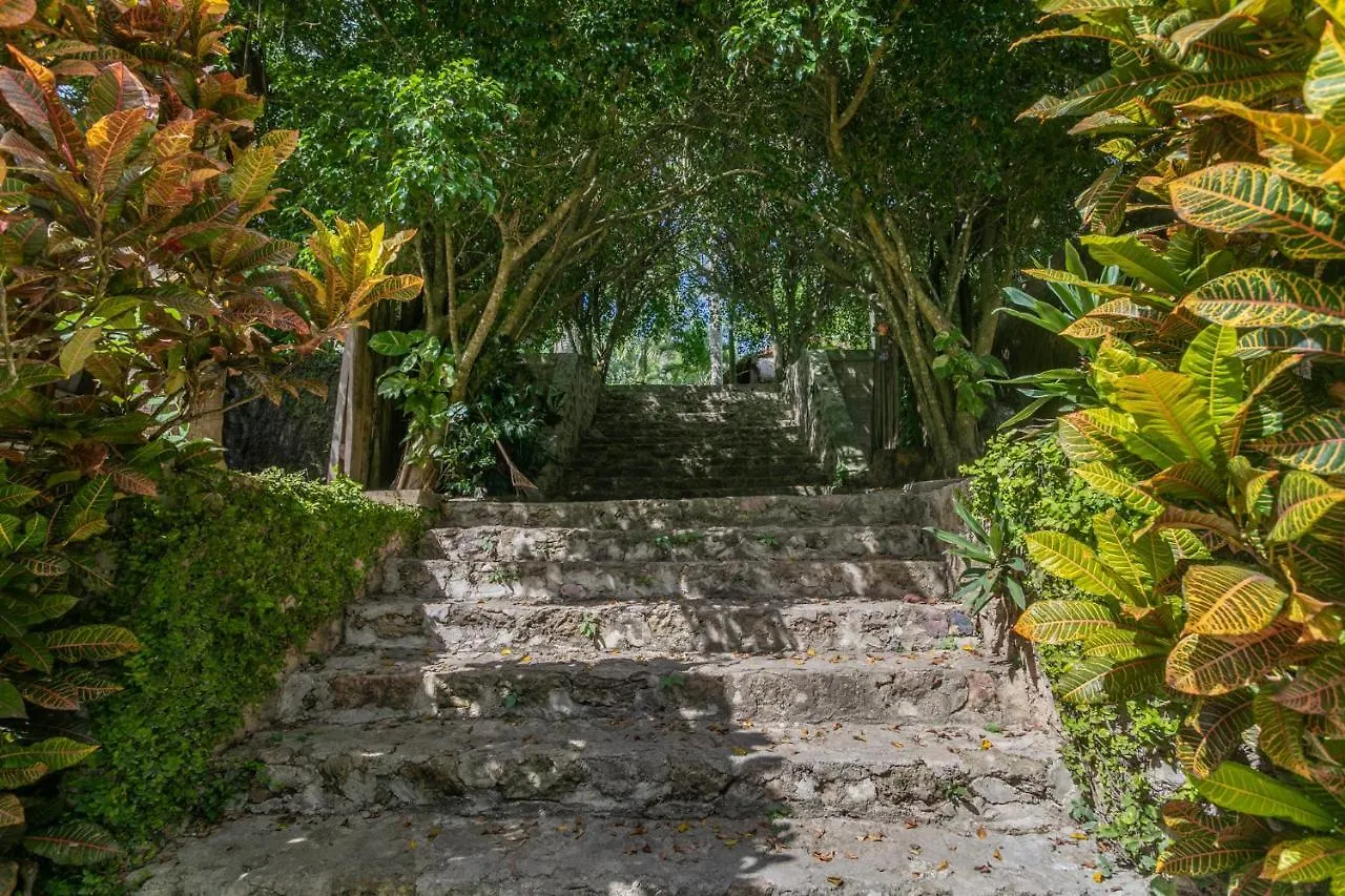 Hotel Villa Santuario Lake Front Oasis Bacalar